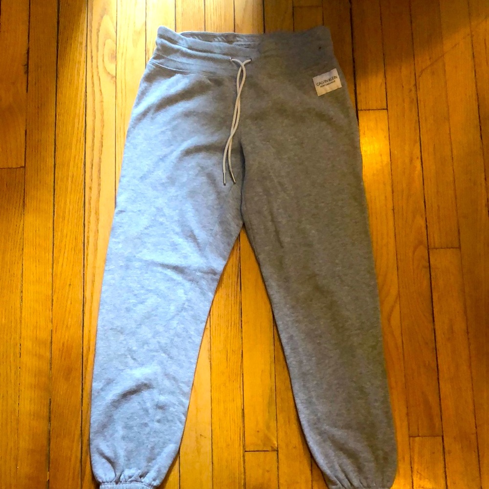 Women’s size small gray sweatpants